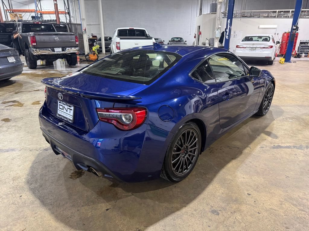 Used 2019 Toyota 86 RWD image 5