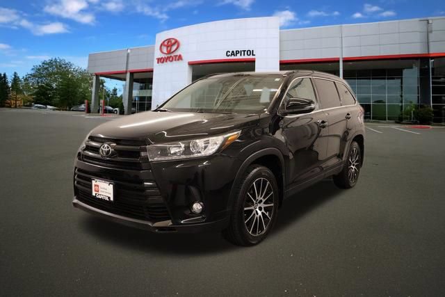 Certified 2017 Toyota Highlander SE AWD/4WD image 6