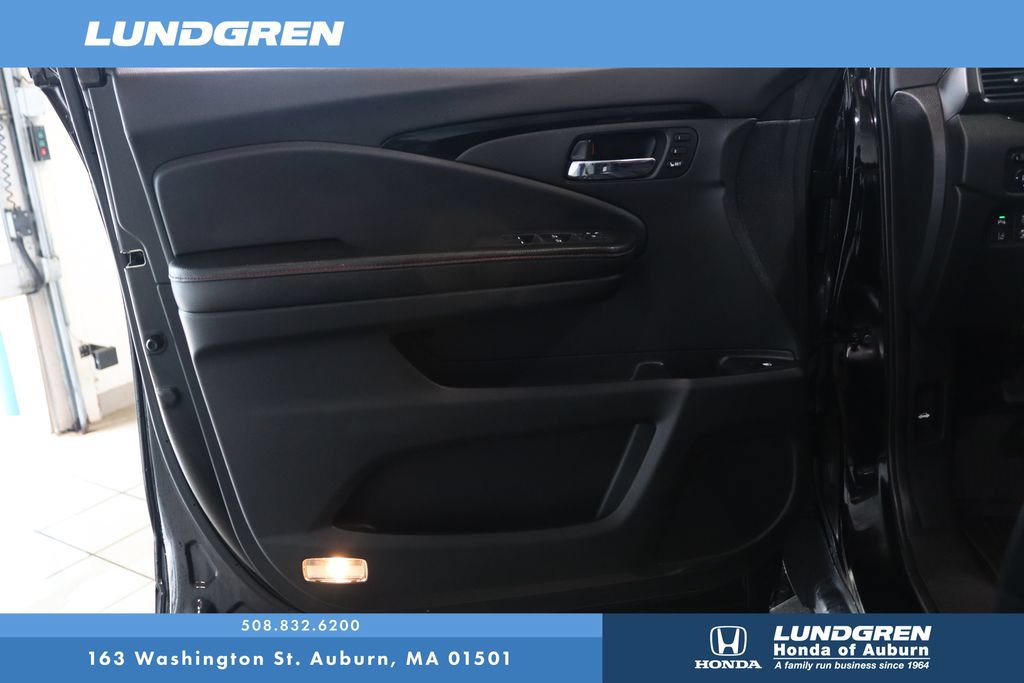 Used 2017 Honda Ridgeline Black Edition image 9