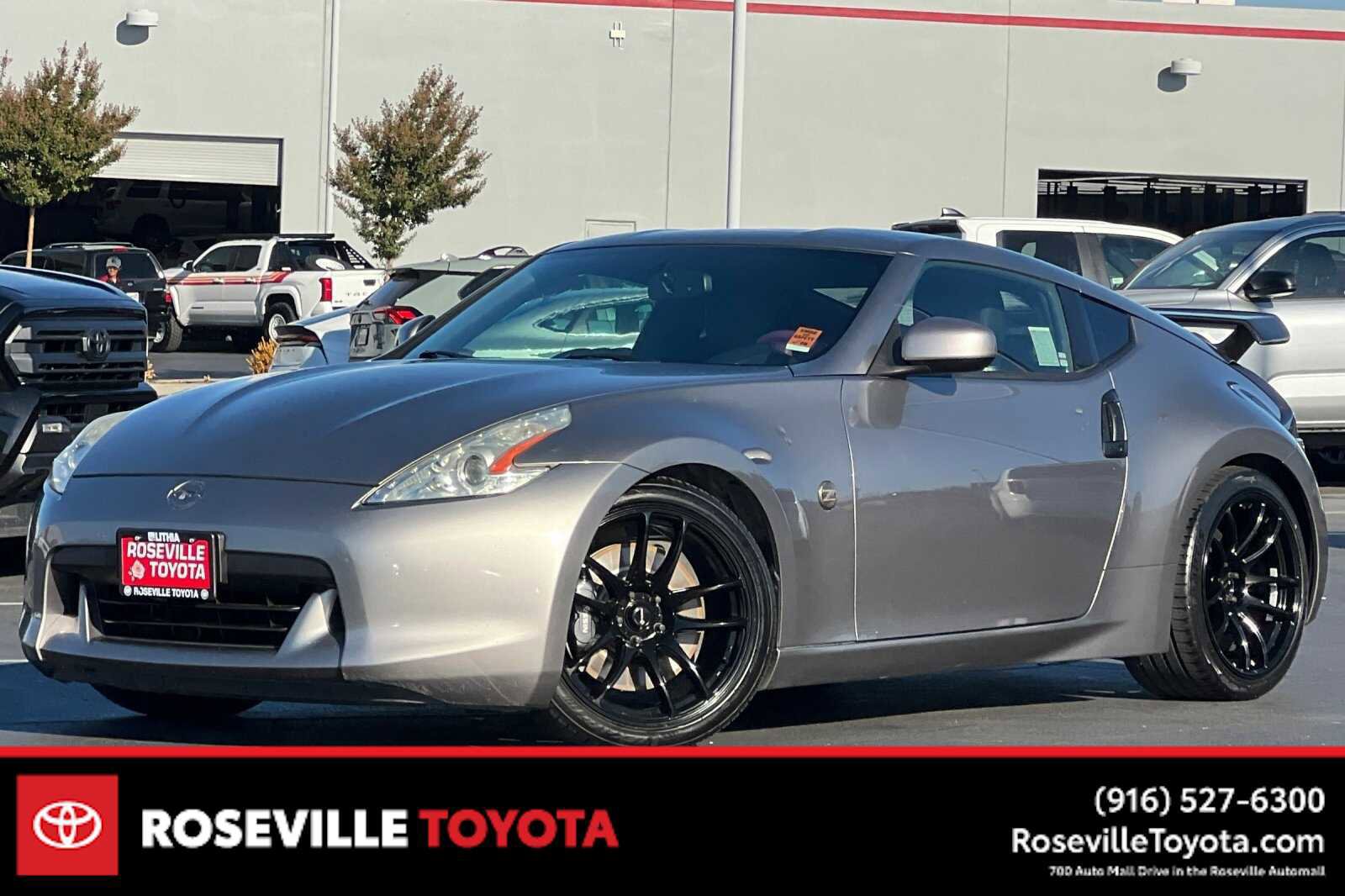 Used 2009 Nissan 370Z Touring w/ Sport Pkg
