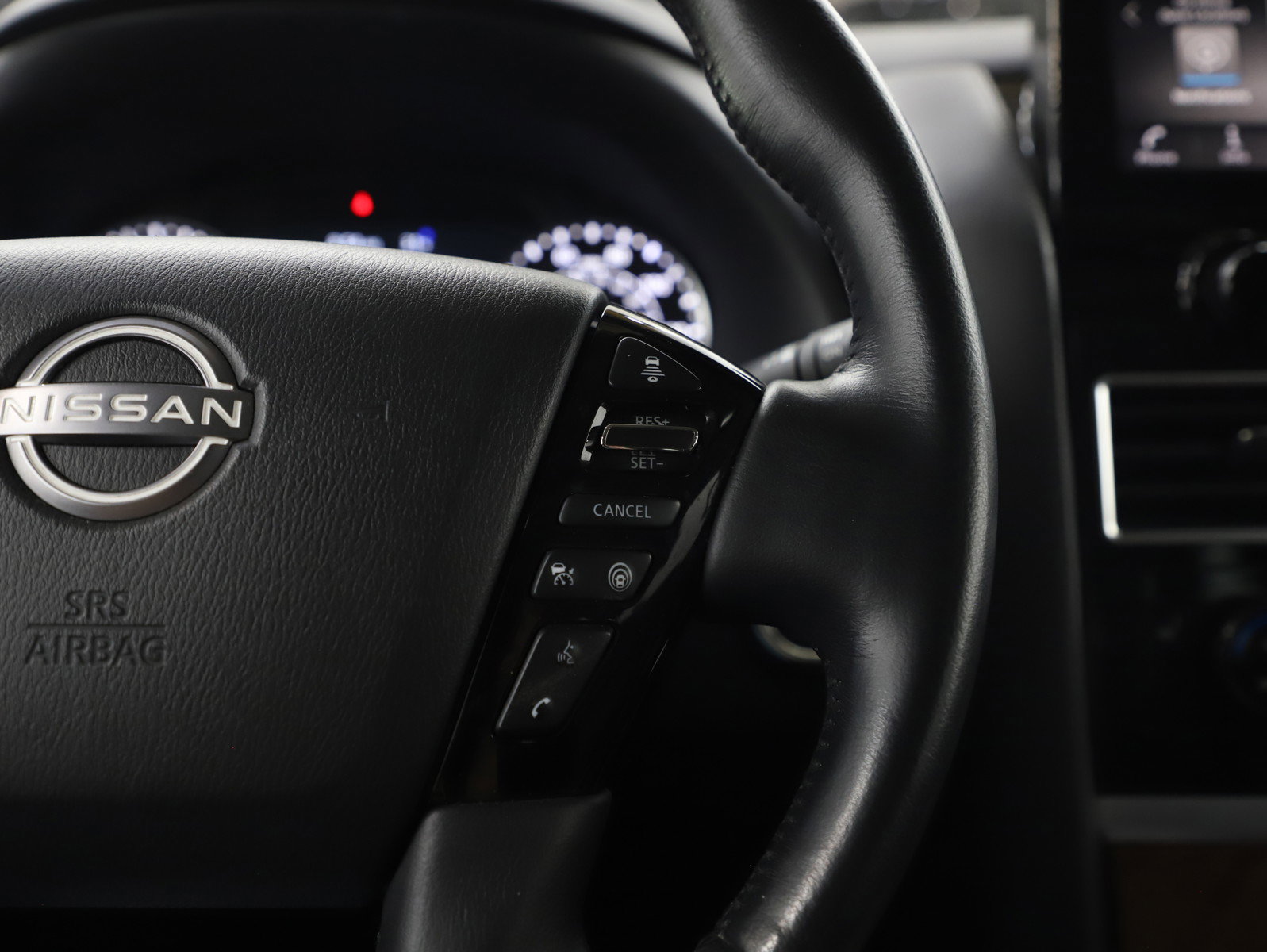 Used 2023 Nissan Armada SL w/ Captain's Chairs Package image 31