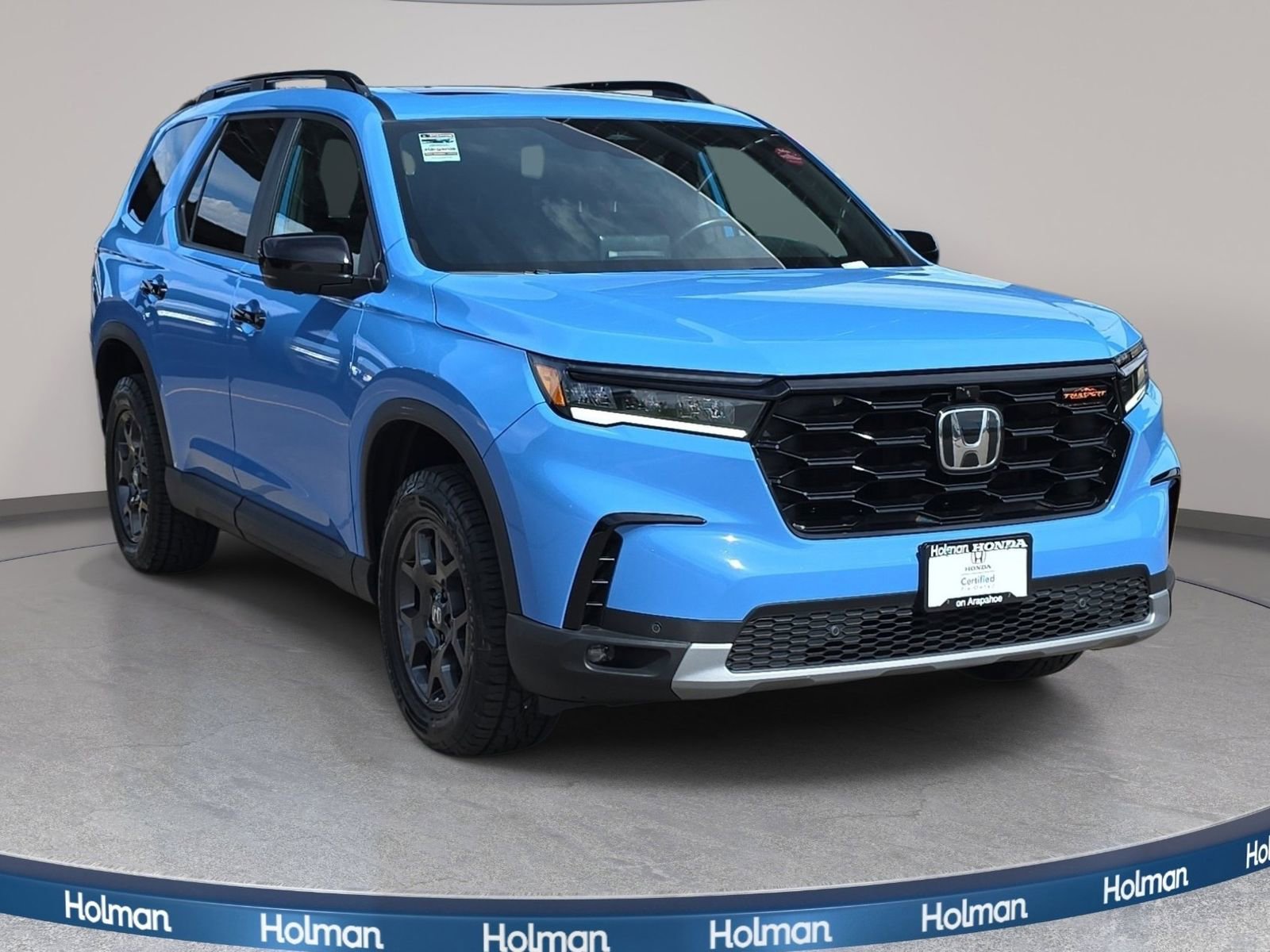 Certified 2025 Honda Pilot TrailSport image 4