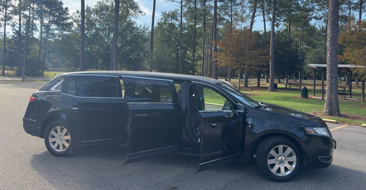 Used 2014 Lincoln MKT AWD image 11