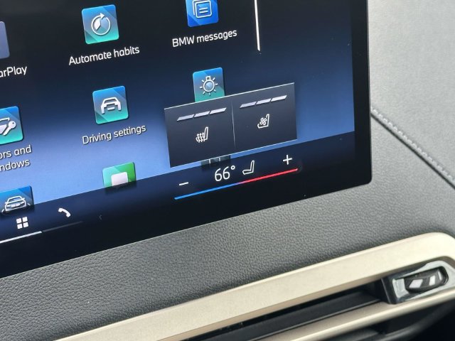 Certified 2024 BMW iX xDrive50 w/ Sport Package AWD/4WD image 33