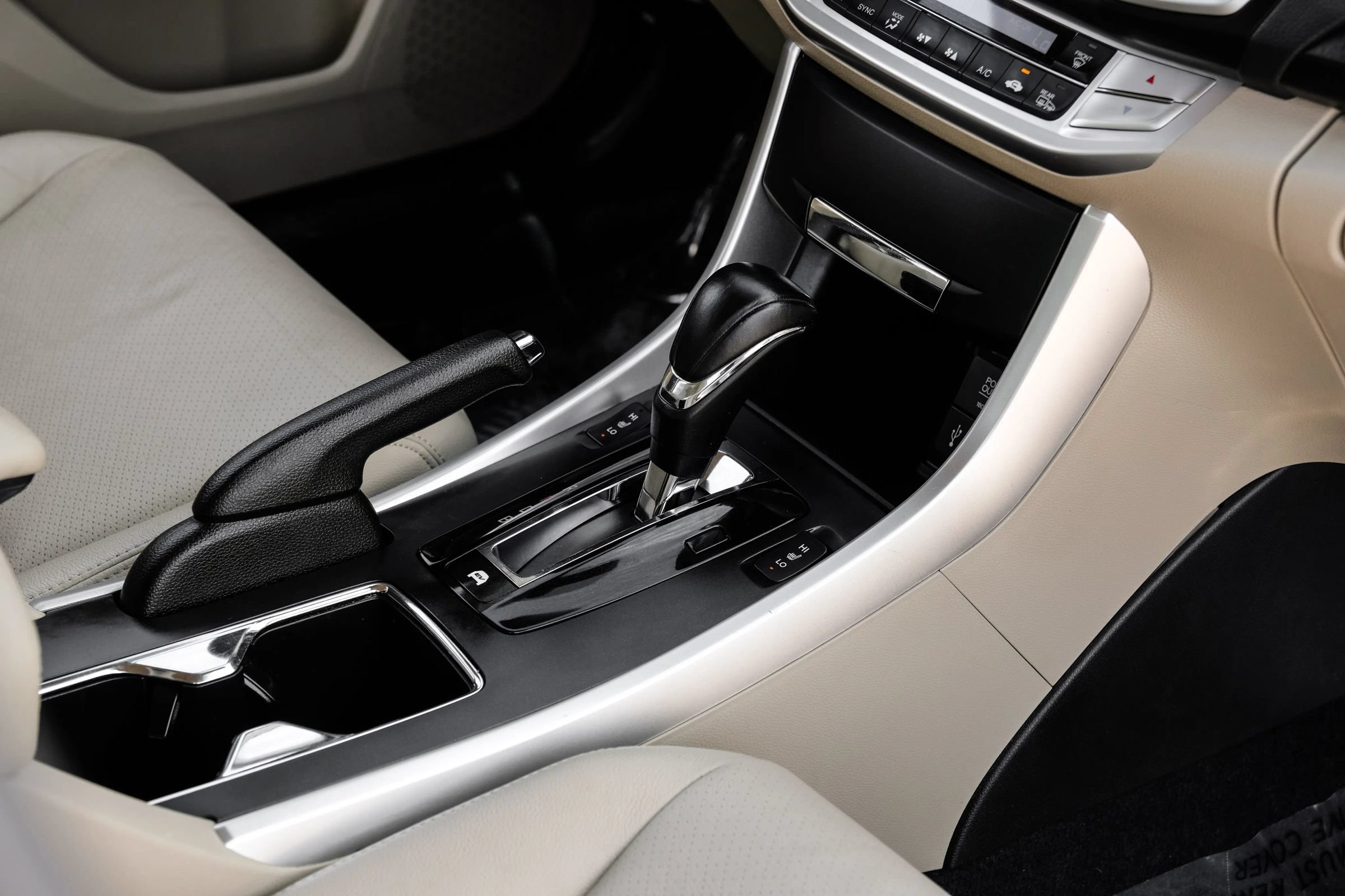 Used 2015 Honda Accord EX-L image 28