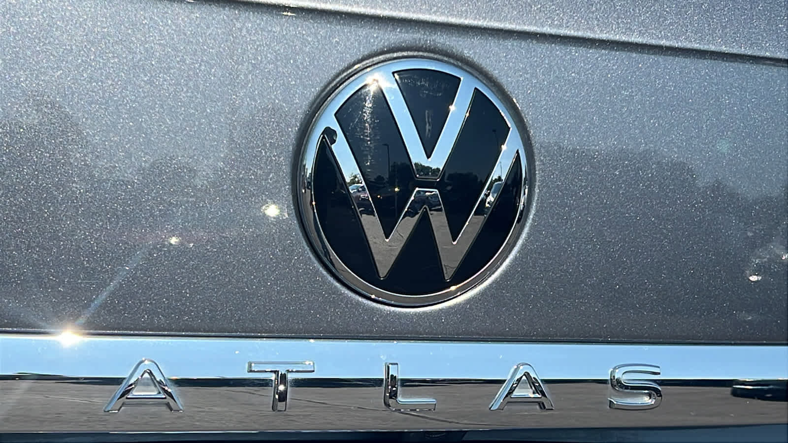 Certified 2023 Volkswagen Atlas SE image 28