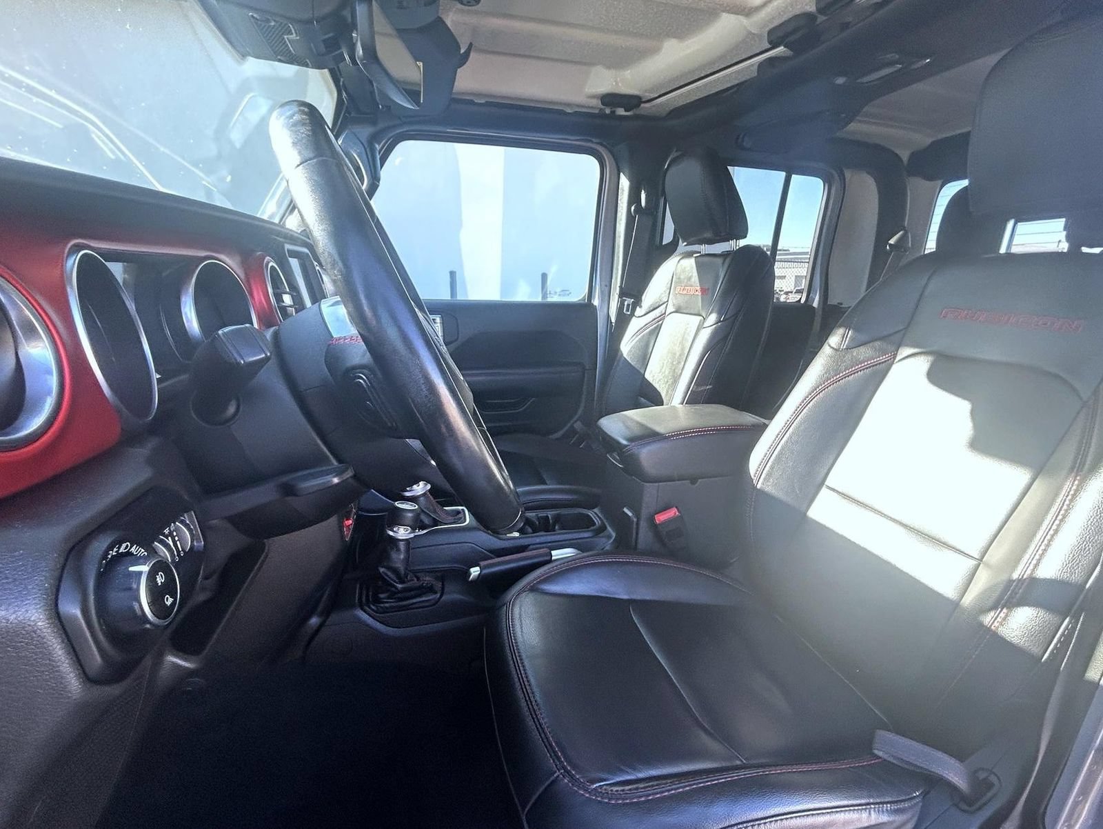Used 2020 Jeep Gladiator Rubicon AWD/4WD image 11