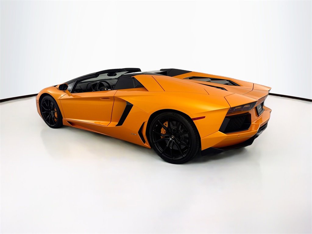 Used 2016 Lamborghini Aventador LP 700-4 image 7