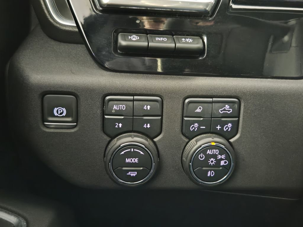 Used 2024 Chevrolet Silverado 2500 LTZ w/ LTZ Texas Edition image 24