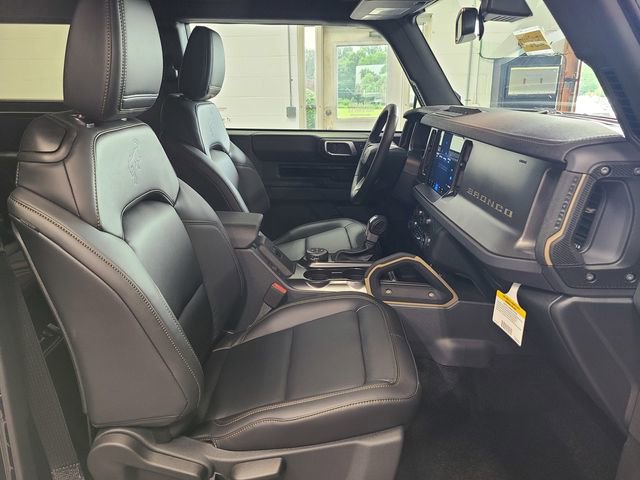New 2025 Ford Bronco Badlands w/ Sasquatch Package AWD/4WD image 18