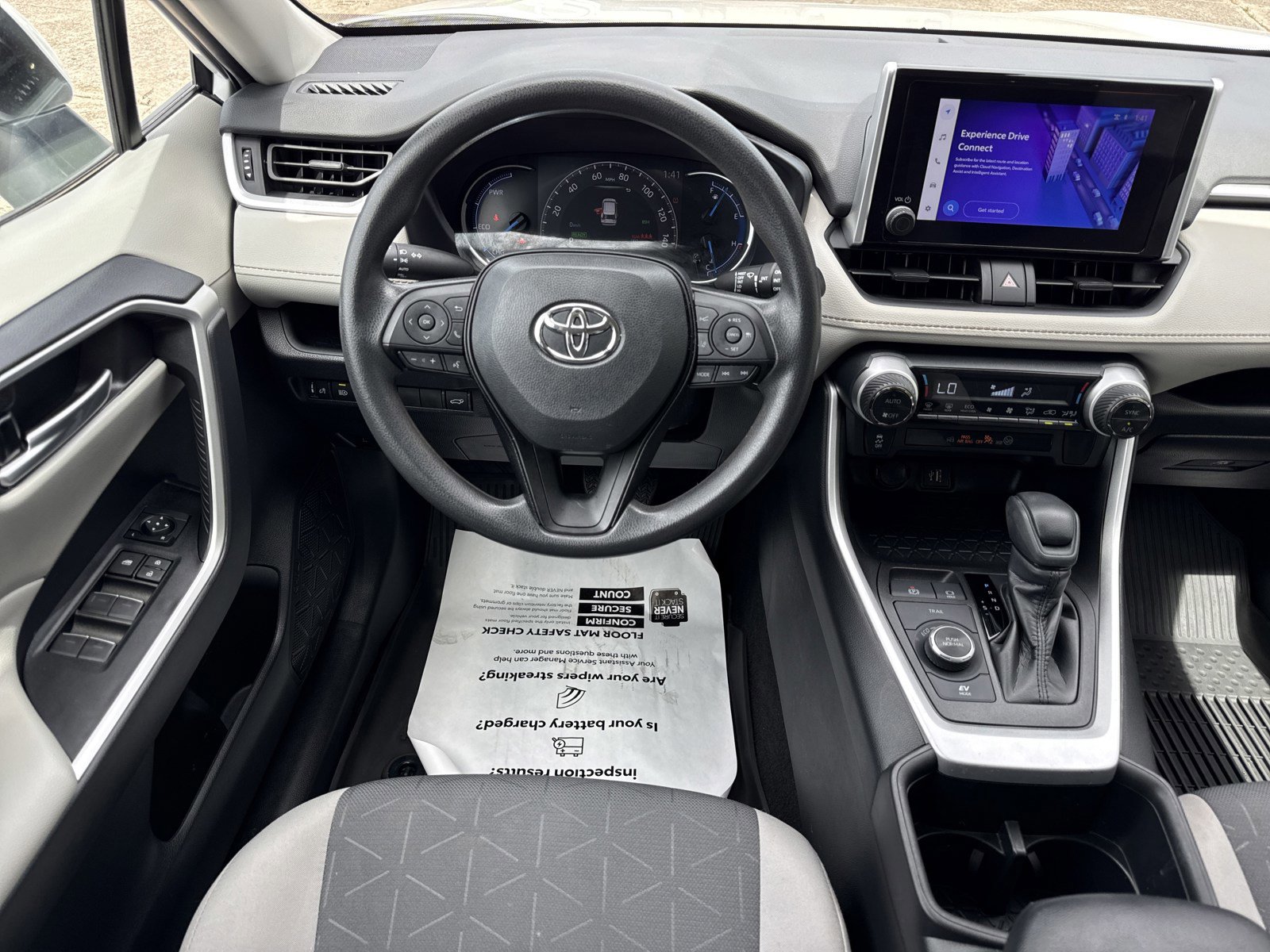 Used 2023 Toyota RAV4 XLE w/ Convenience Package AWD/4WD image 15