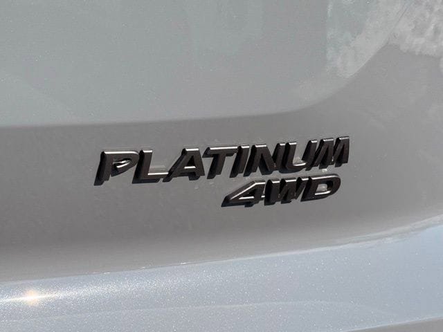 New 2026 Nissan Pathfinder Platinum w/ Cargo Package AWD/4WD image 17