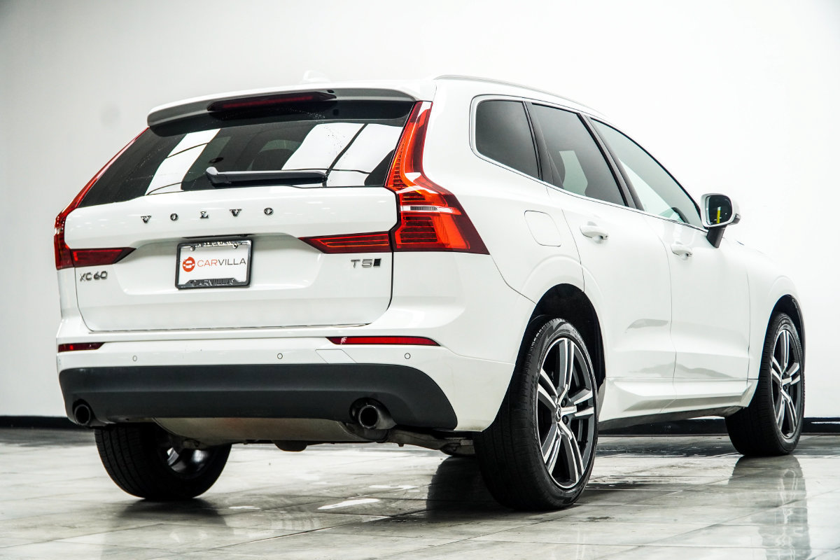 Used 2020 Volvo XC60 T5 Momentum w/ Protection Package Premier AWD/4WD image 14