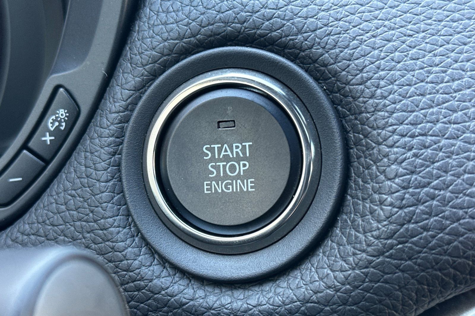 Certified 2025 MAZDA CX-70 3.3 Turbo w/ Premium Package image 22