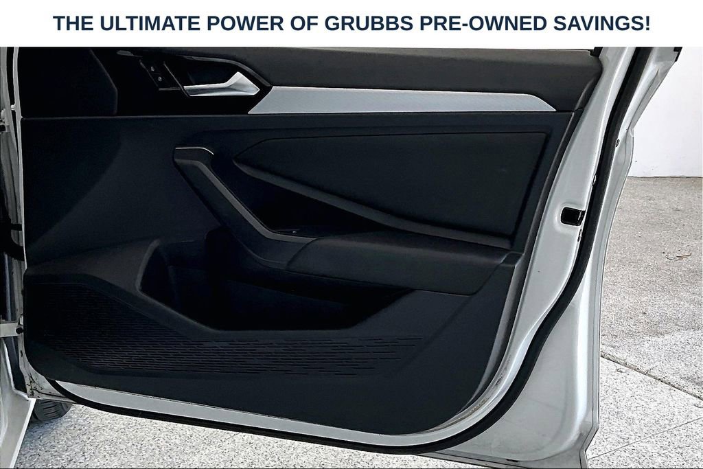 Used 2021 Volkswagen Jetta R-Line FWD image 17
