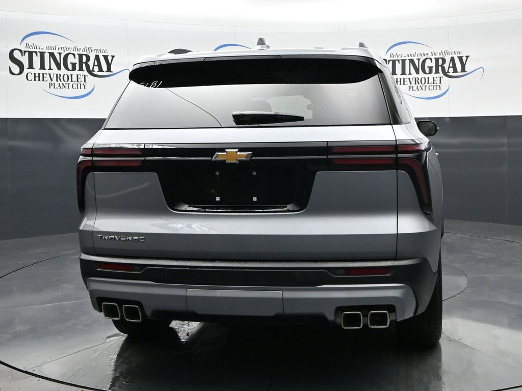Used 2026 Chevrolet Traverse LT FWD image 6