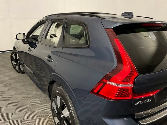 Used 2024 Volvo XC60 T8 Plus w/ Protection Package Premier AWD/4WD image 37