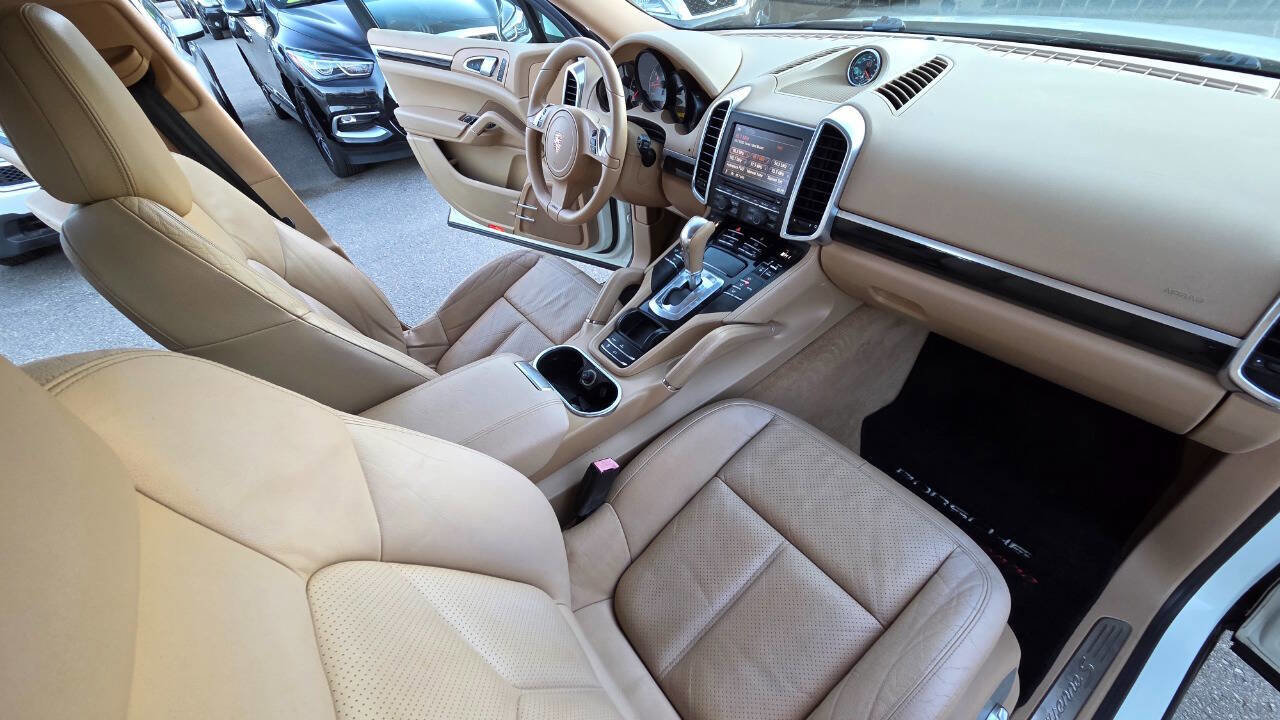 Used 2012 Porsche Cayenne S AWD/4WD image 46