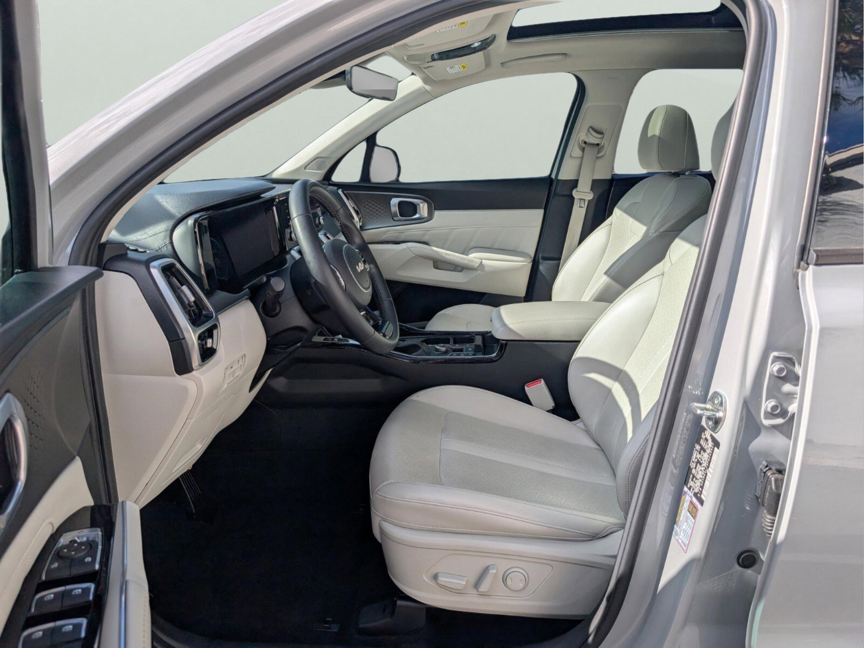 Used 2023 Kia Sorento SX image 28