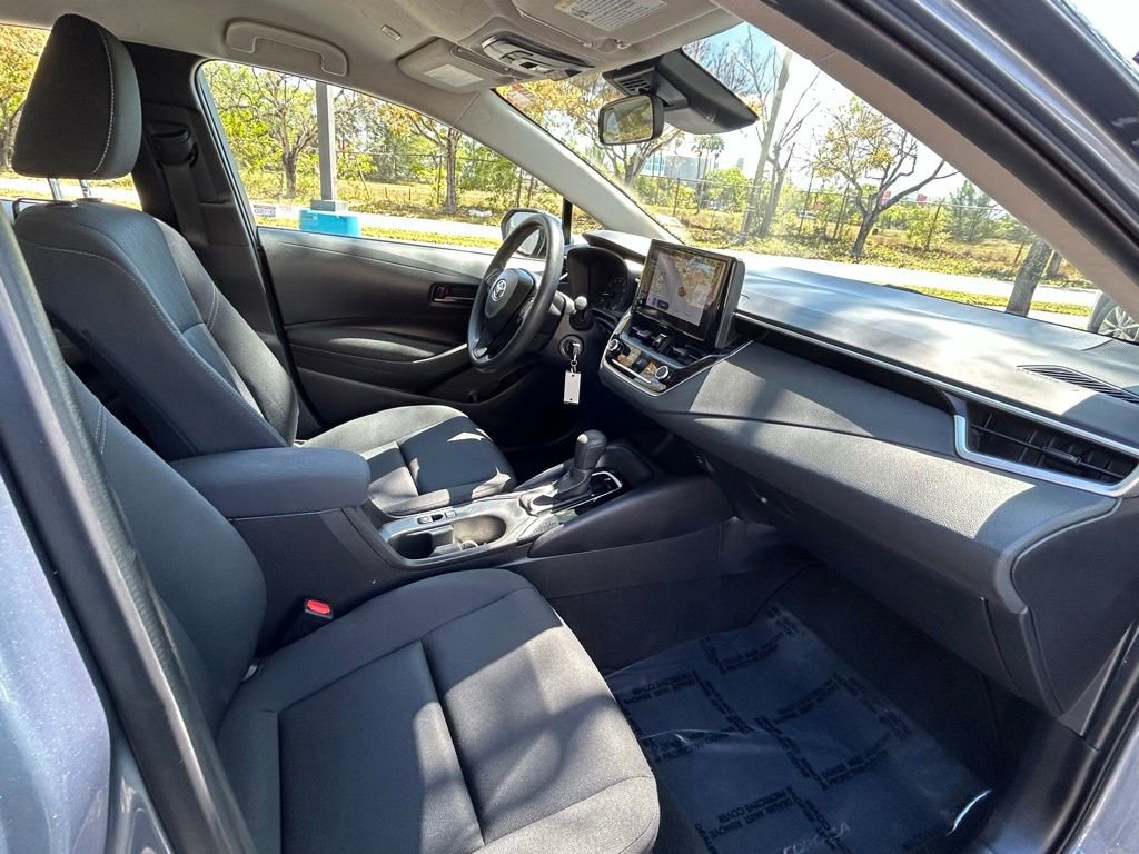Used 2024 Toyota Corolla LE image 31