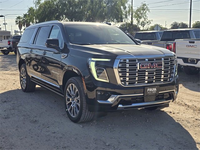 New 2026 GMC Yukon XL Denali image 3