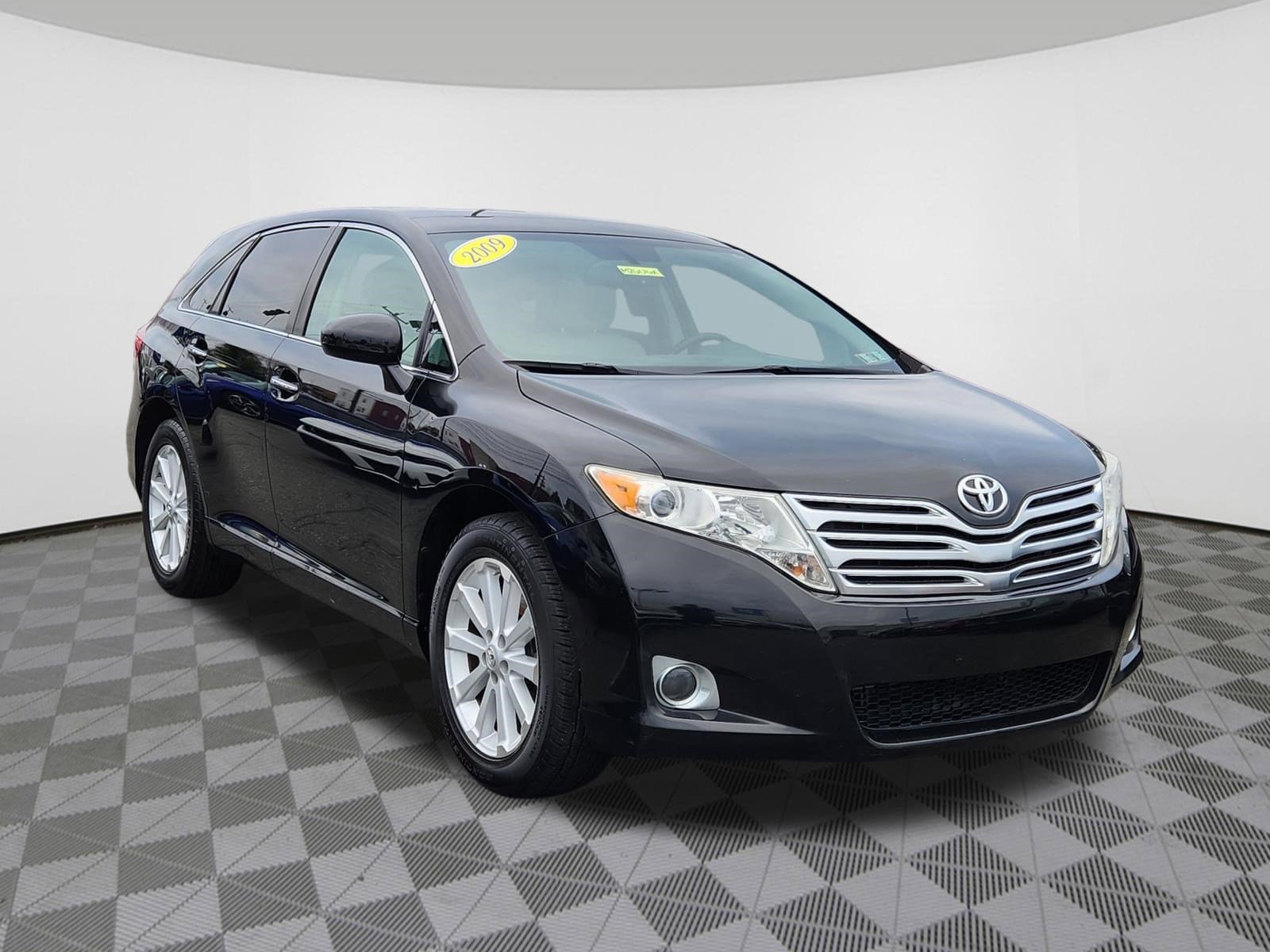 Used 2009 Toyota Venza FWD image 1