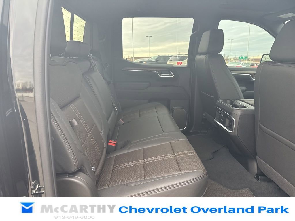 Used 2026 Chevrolet Silverado 1500 High Country w/ Midnight Edition AWD/4WD image 10