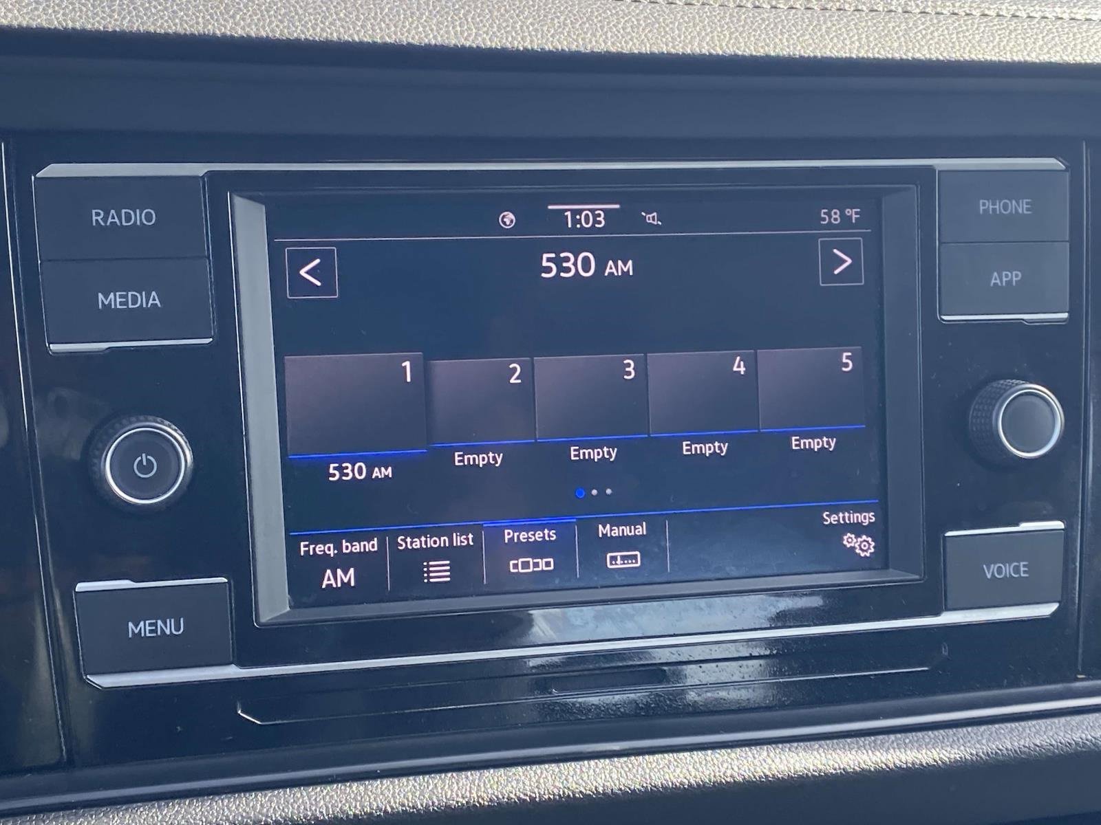 Used 2024 Volkswagen Jetta S image 18