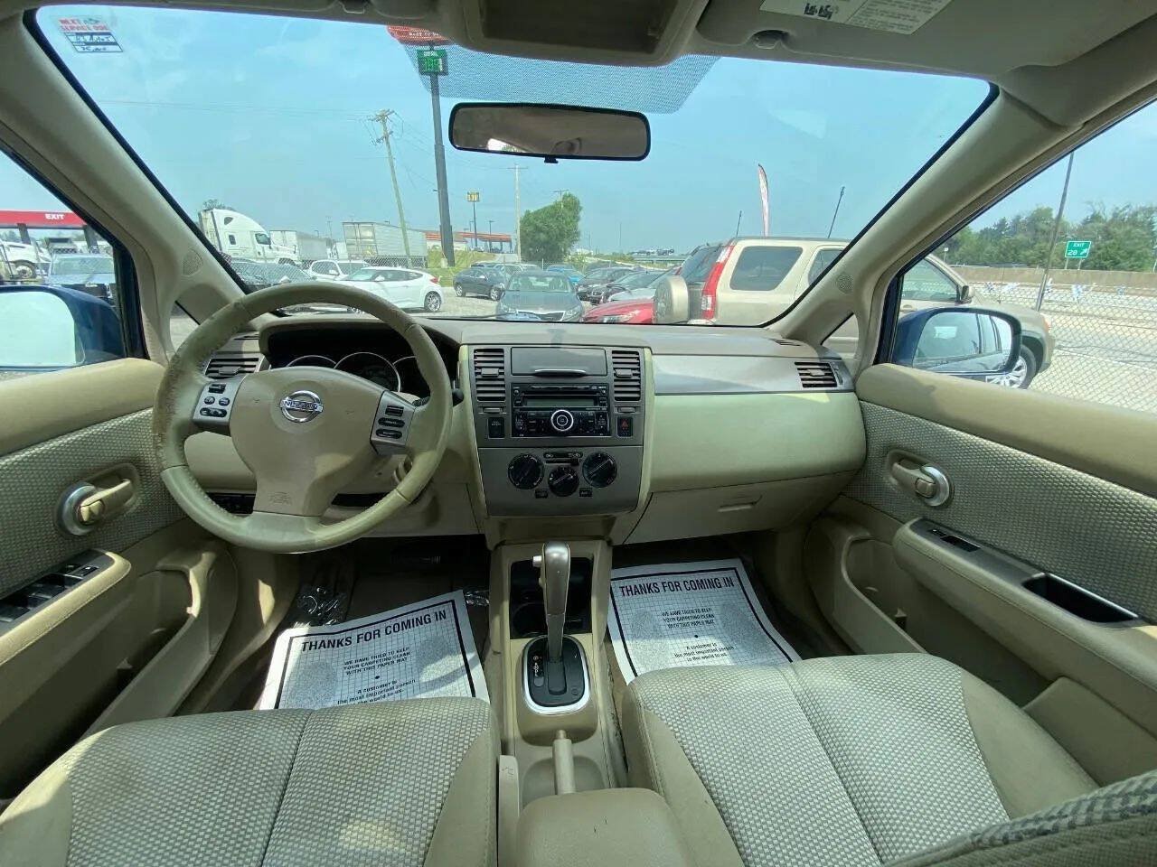 Used 2007 Nissan Versa Hatchback w/ Convenience Pkg FWD image 13