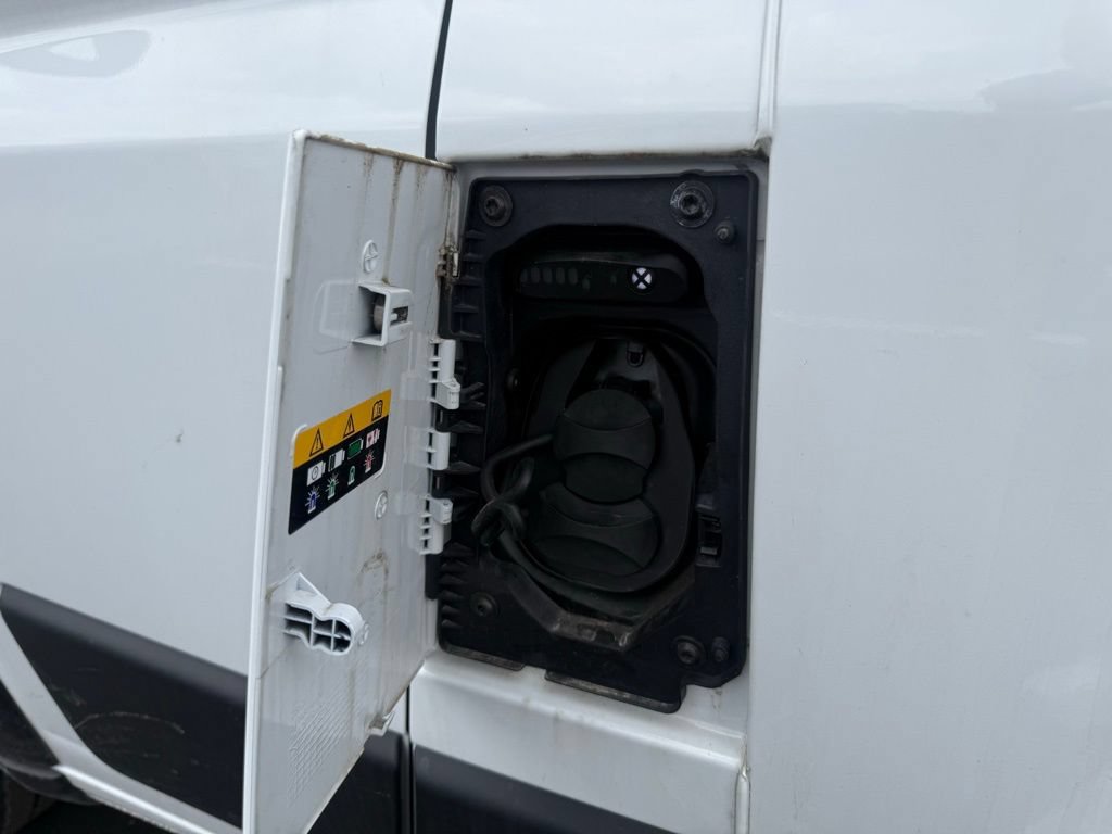 Used 2024 RAM ProMaster 3500 w/ Delivery Van Package FWD image 41