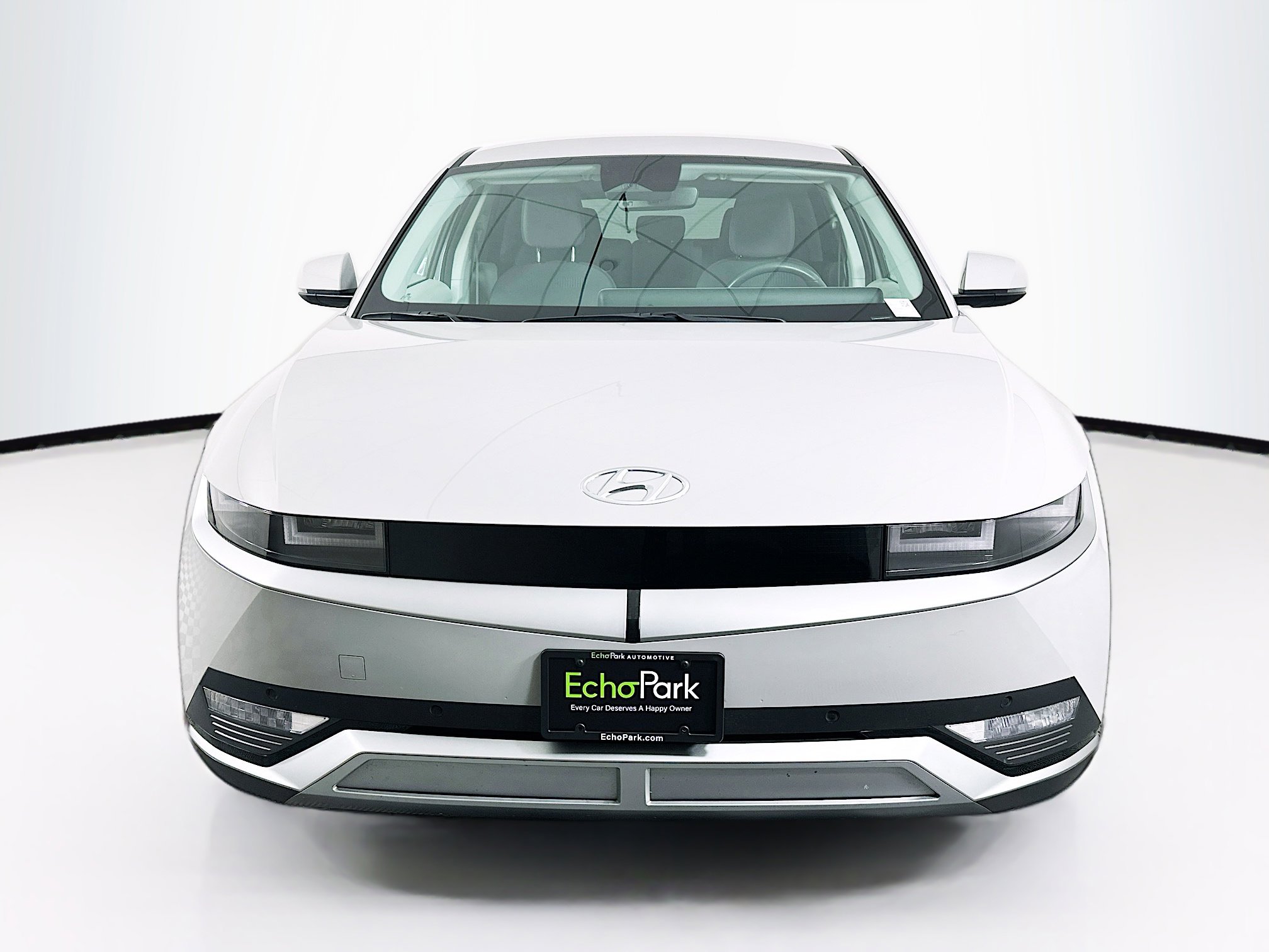 Used 2024 Hyundai Ioniq 5 SEL image 2