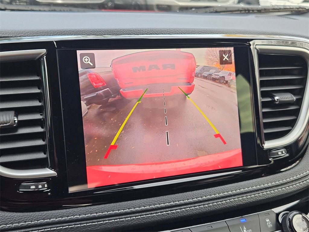 New 2026 Chrysler Pacifica Select image 31