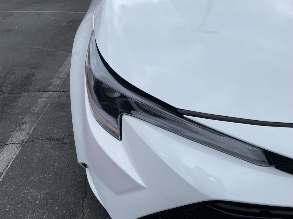 Used 2025 Toyota Corolla LE image 16