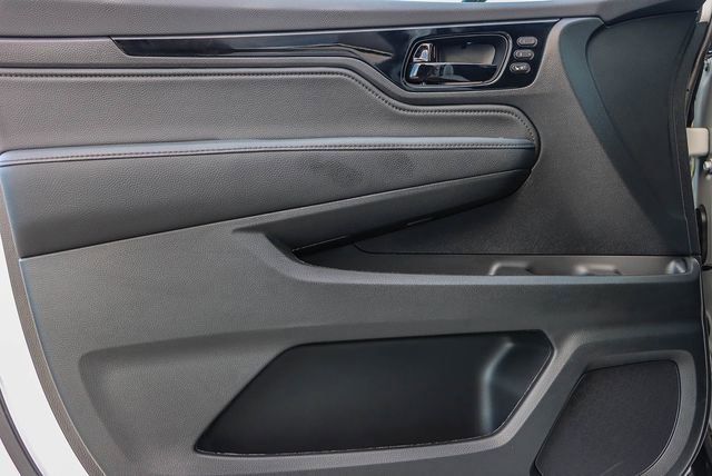 Certified 2024 Honda Odyssey Touring image 24