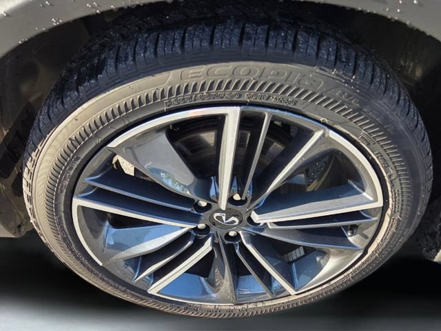 Used 2025 INFINITI QX55 Essential AWD/4WD image 19