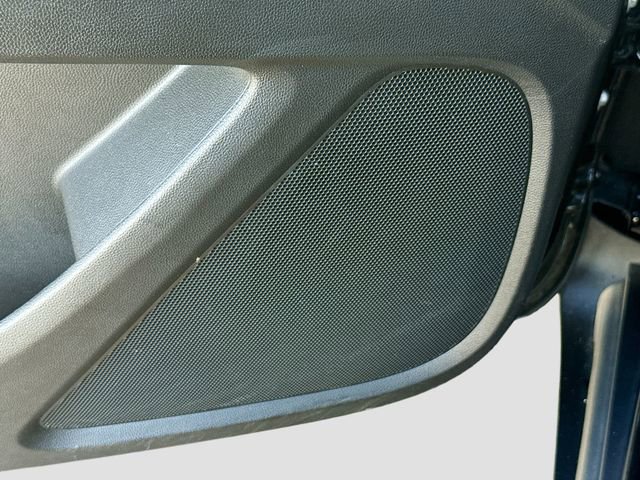 Used 2023 Chevrolet Traverse LS image 18