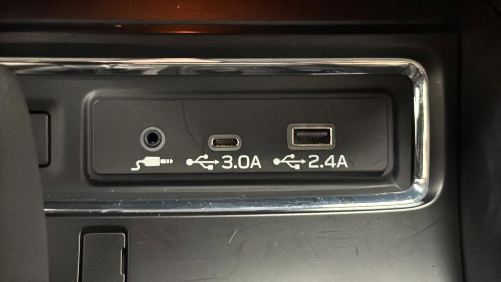 Used 2023 Subaru Ascent Limited image 36