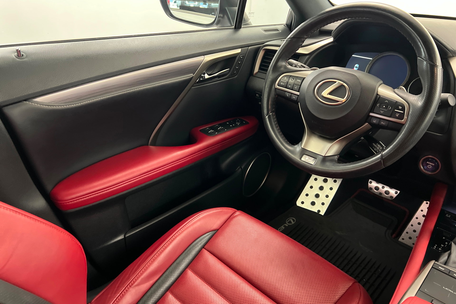Used 2020 Lexus RX 450h F Sport w/ Accessory Package AWD/4WD image 12