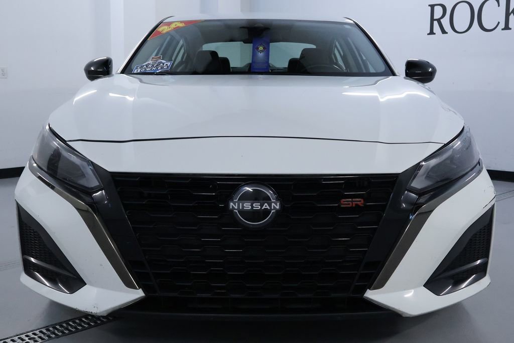 Used 2024 Nissan Altima 2.5 SR video 2