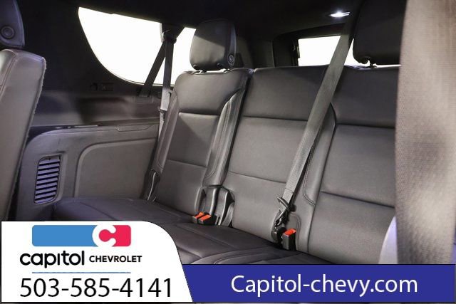 Used 2023 Chevrolet Suburban LT image 32