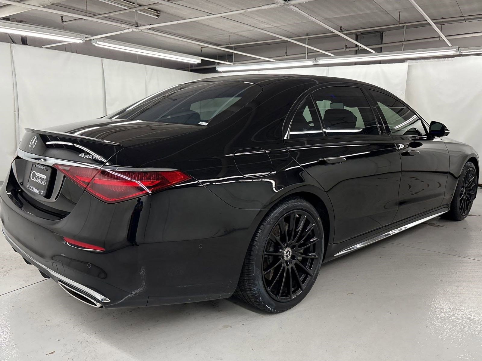 Used 2024 Mercedes-Benz S 580e 4MATIC Sedan image 9