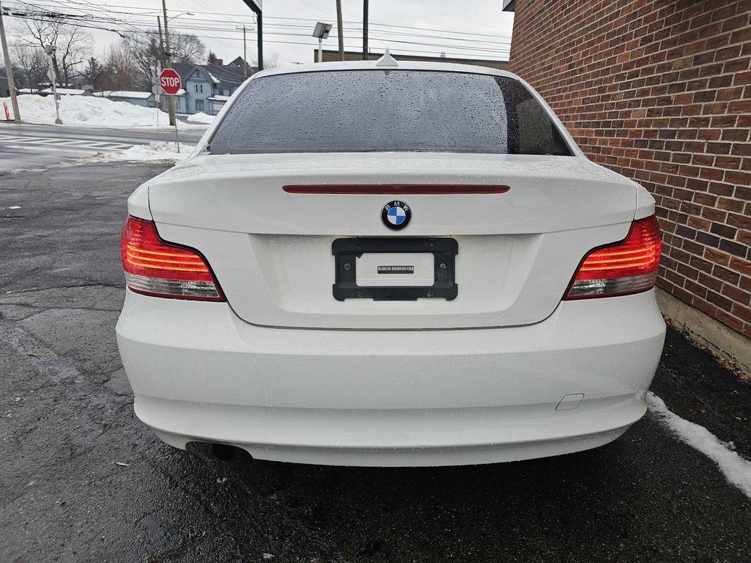 Used 2011 BMW 128i Coupe image 6