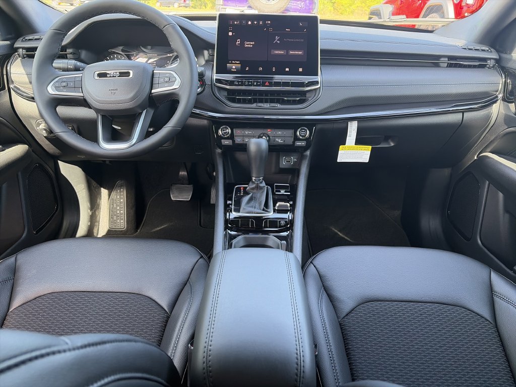 New 2026 Jeep Compass Latitude AWD/4WD image 13