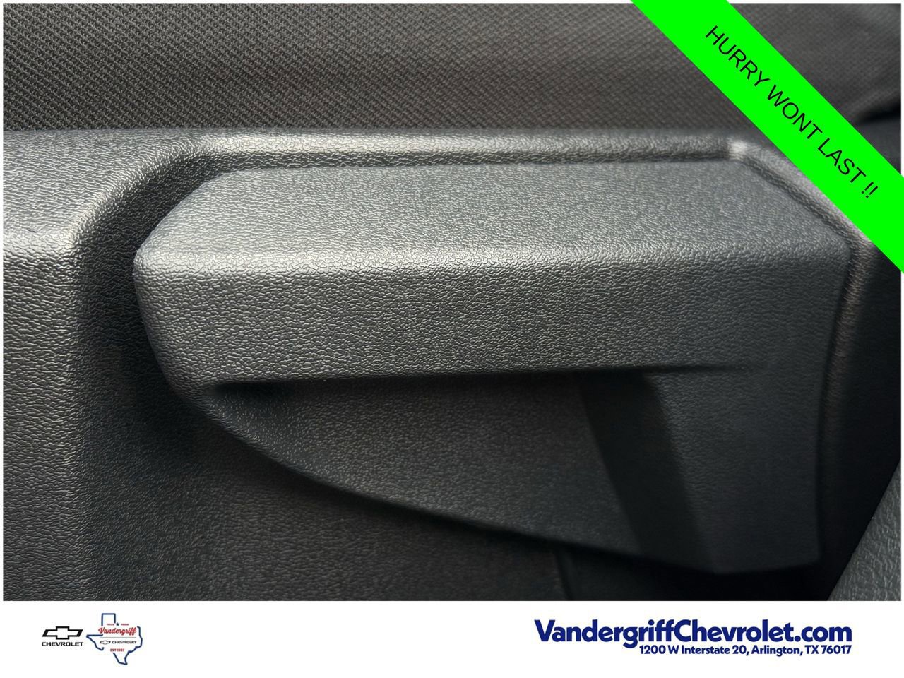 Used 2025 Nissan Kicks S FWD image 21