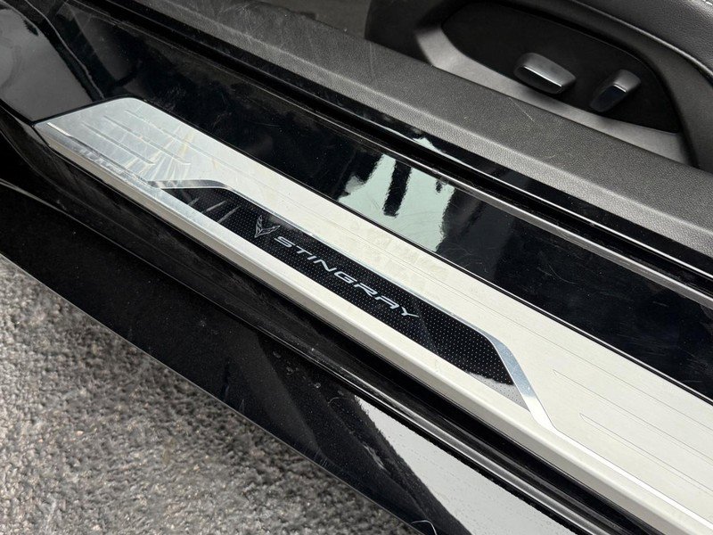 Used 2023 Chevrolet Corvette Stingray Coupe w/ Z51 Performance Package image 16