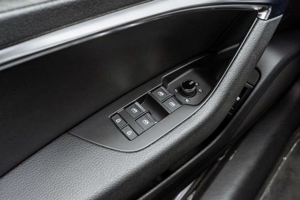 Used 2023 Audi A6 2.0T Premium image 16