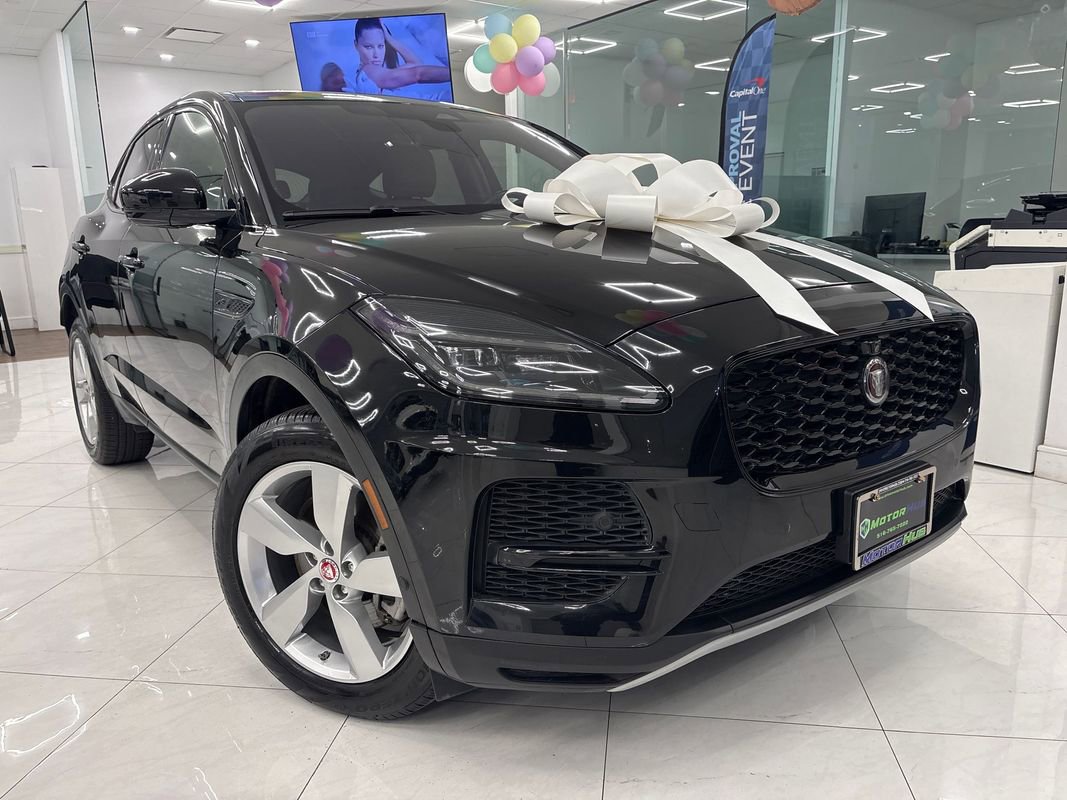 Used 2021 Jaguar E-PACE SE image 3