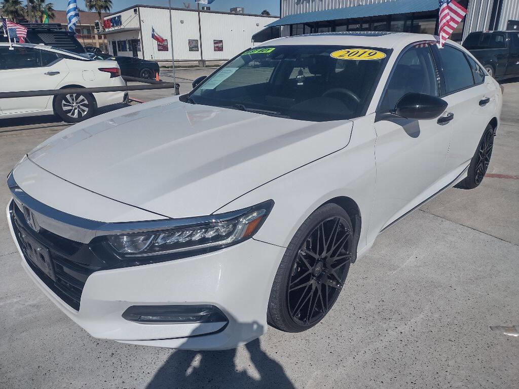 Used 2019 Honda Accord EX image 3