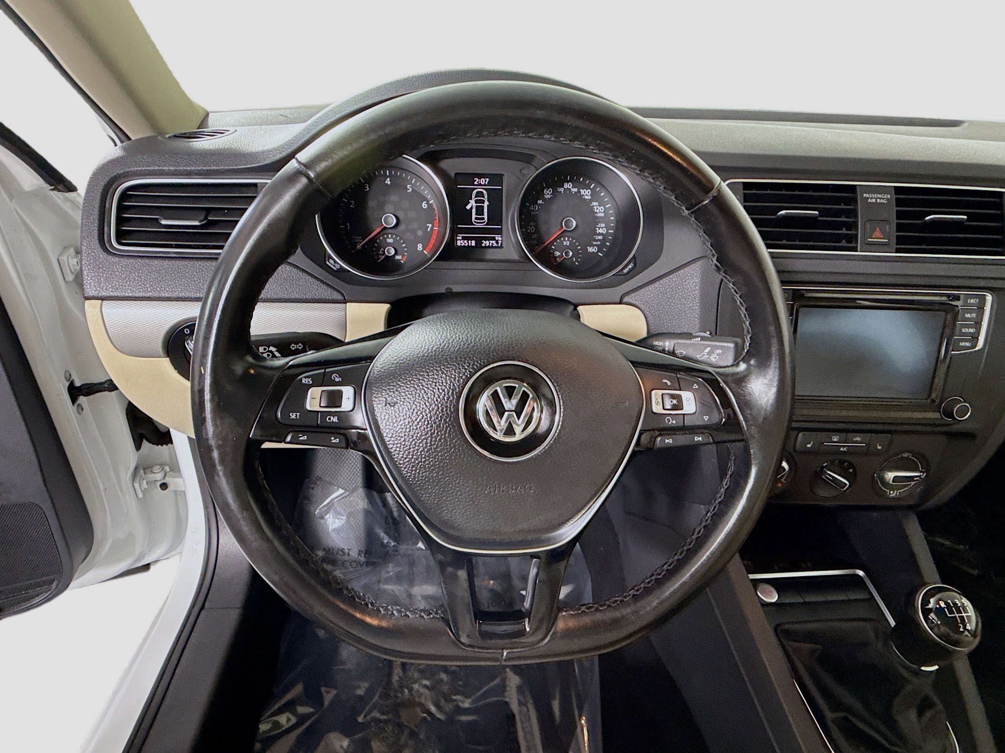 Used 2017 Volkswagen Jetta SE image 13