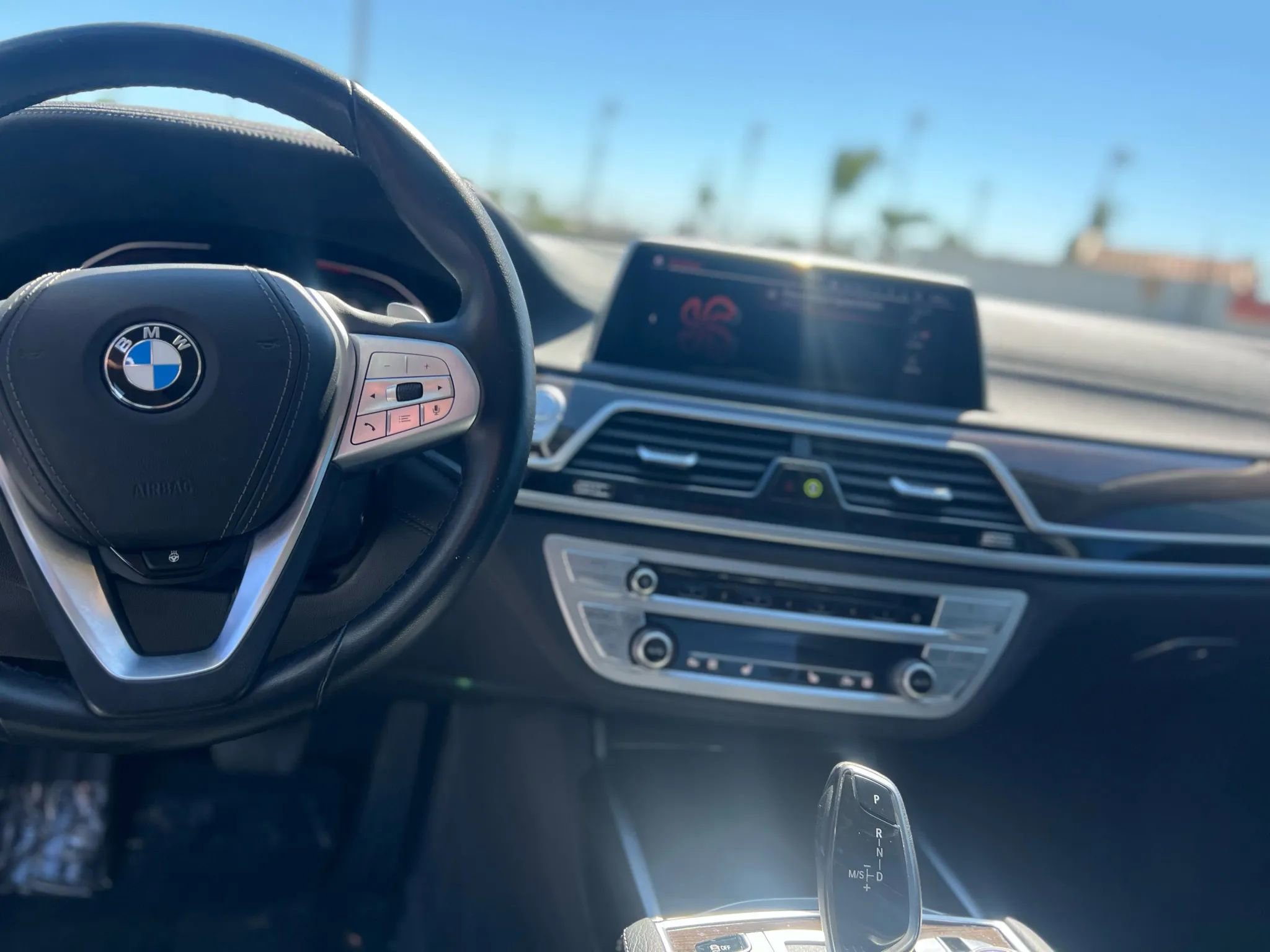 Used 2020 BMW 740i image 22